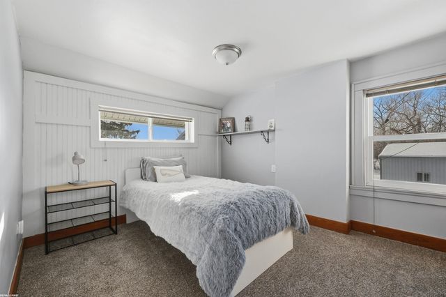 8600 River Road, Cottrellville Twp, MI 48039