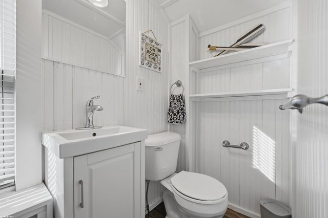 8600 River Road, Cottrellville Twp, MI 48039