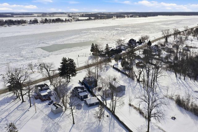 8600 River Road, Cottrellville Twp, MI 48039