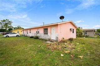 1604 oak DR, Fort Myers, FL 33907