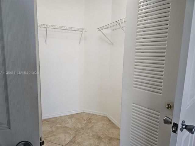 5011 Wiles Rd 306, Coconut Creek, FL 33073