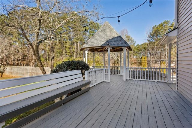 100 Springwater Trace, Woodstock, GA 30188