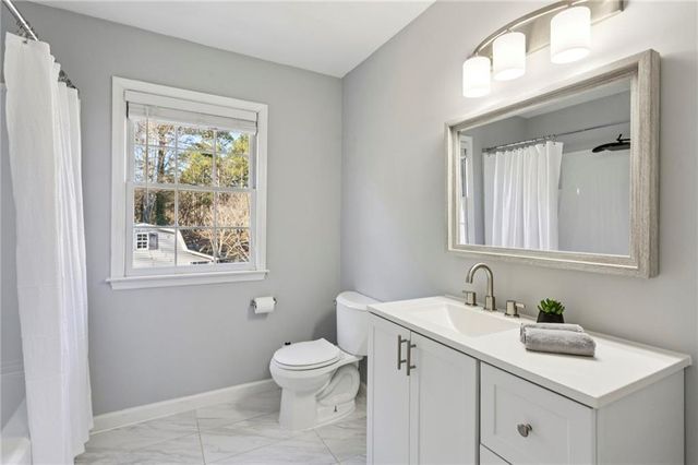 100 Springwater Trace, Woodstock, GA 30188