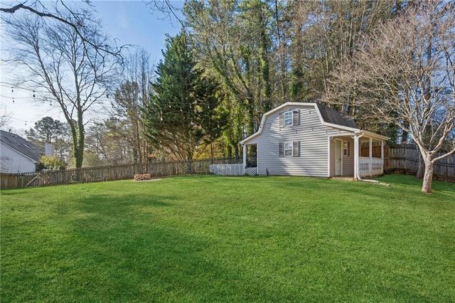 100 Springwater Trace, Woodstock, GA 30188