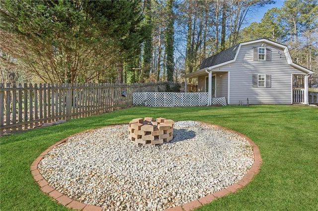 100 Springwater Trace, Woodstock, GA 30188