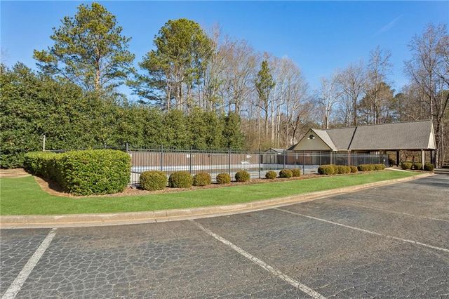 100 Springwater Trace, Woodstock, GA 30188