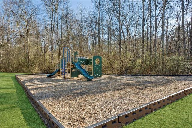 100 Springwater Trace, Woodstock, GA 30188