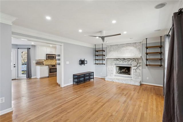 100 Springwater Trace, Woodstock, GA 30188