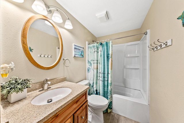 1041 London STREET, Menasha, WI 54952