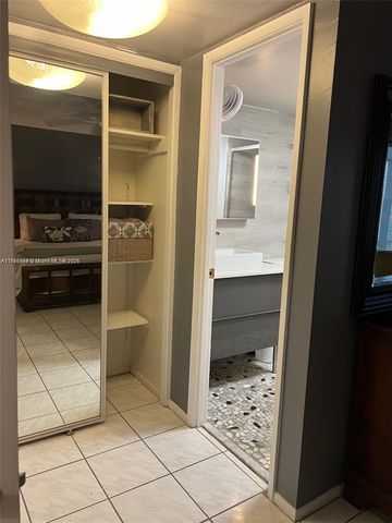 4800 Hillcrest Ln 402, Hollywood, FL 33021