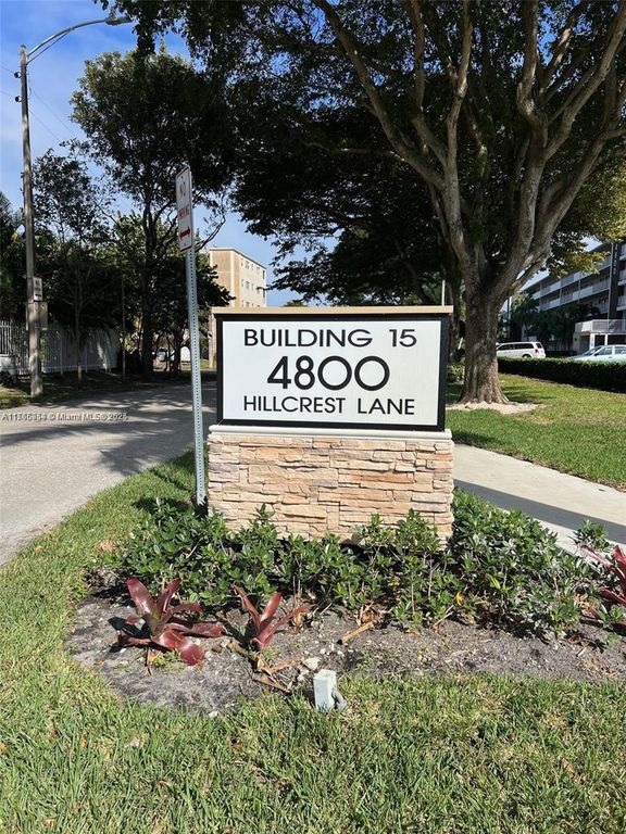 4800 Hillcrest Ln 402, Hollywood, FL 33021