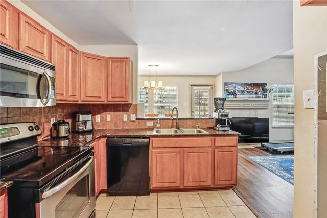3913 Fernando Drive, Fort Worth, TX 76040