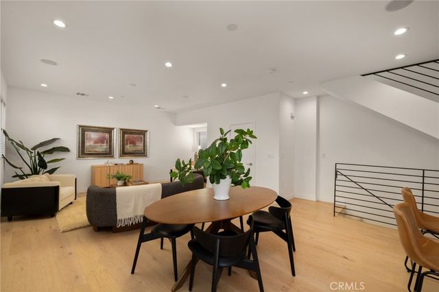 233 N Burlington Avenue, Echo Park, CA 90026