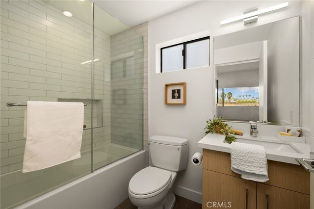 233 N Burlington Avenue, Echo Park, CA 90026