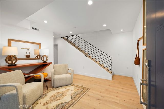 233 N Burlington Avenue, Echo Park, CA 90026