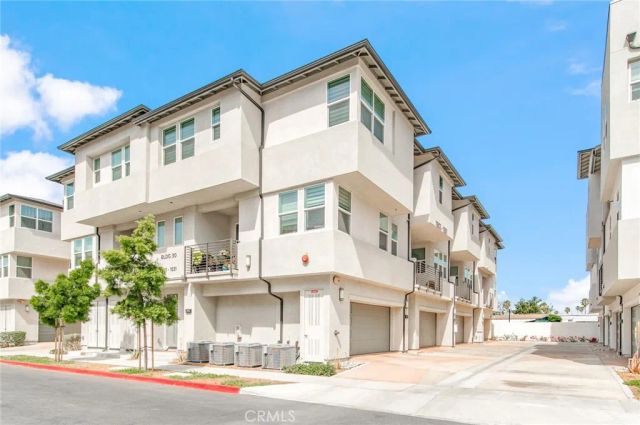 1515 W Bushell St, Anaheim, CA 92805