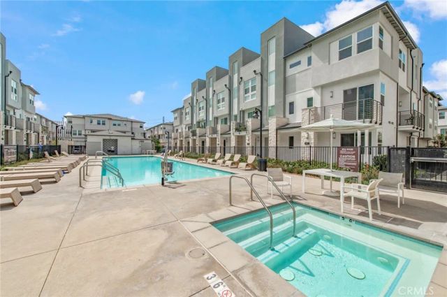 1515 W Bushell St, Anaheim, CA 92805