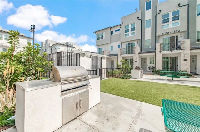 1515 W Bushell St, Anaheim, CA 92805