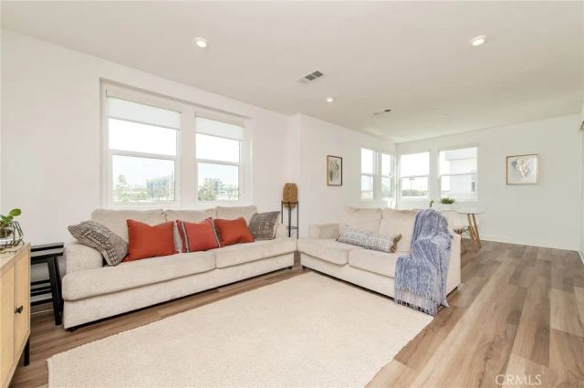 1515 W Bushell St, Anaheim, CA 92805