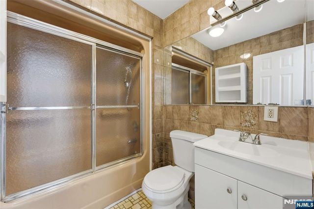 1616 74th Street 206, North Bergen, NJ 07047