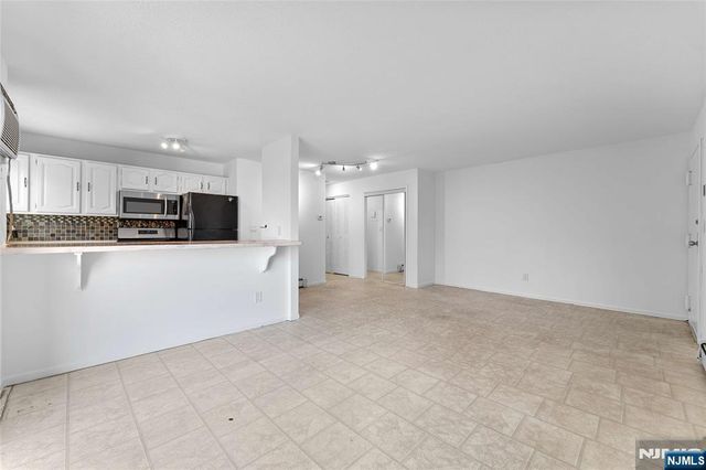 1616 74th Street 206, North Bergen, NJ 07047