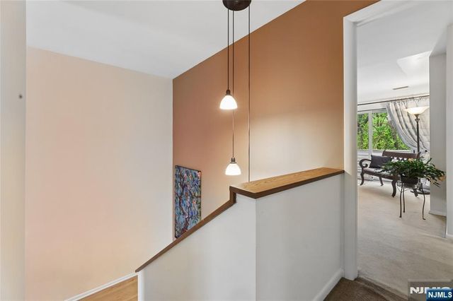240 Mountain View Drive, Mahwah, NJ 07430