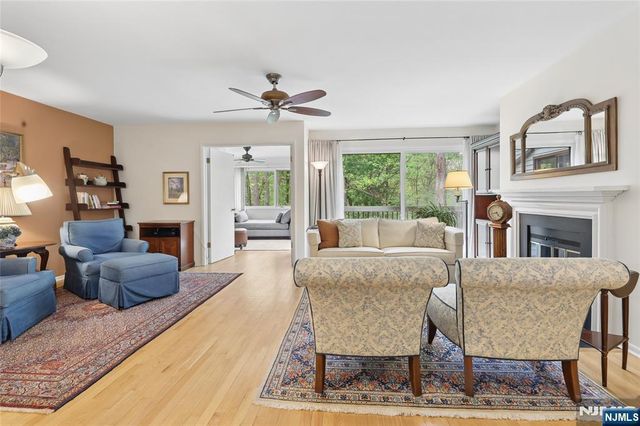 240 Mountain View Drive, Mahwah, NJ 07430