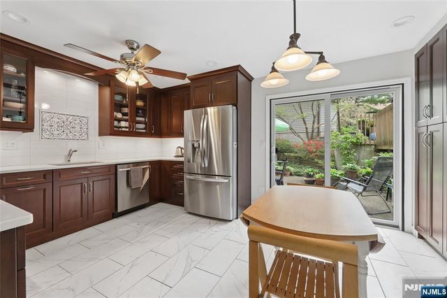 240 Mountain View Drive, Mahwah, NJ 07430