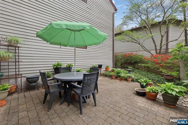 240 Mountain View Drive, Mahwah, NJ 07430