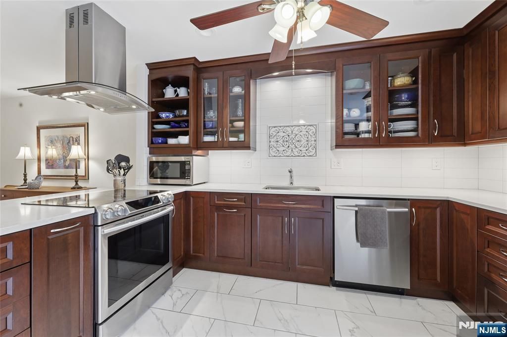240 Mountain View Drive, Mahwah, NJ 07430