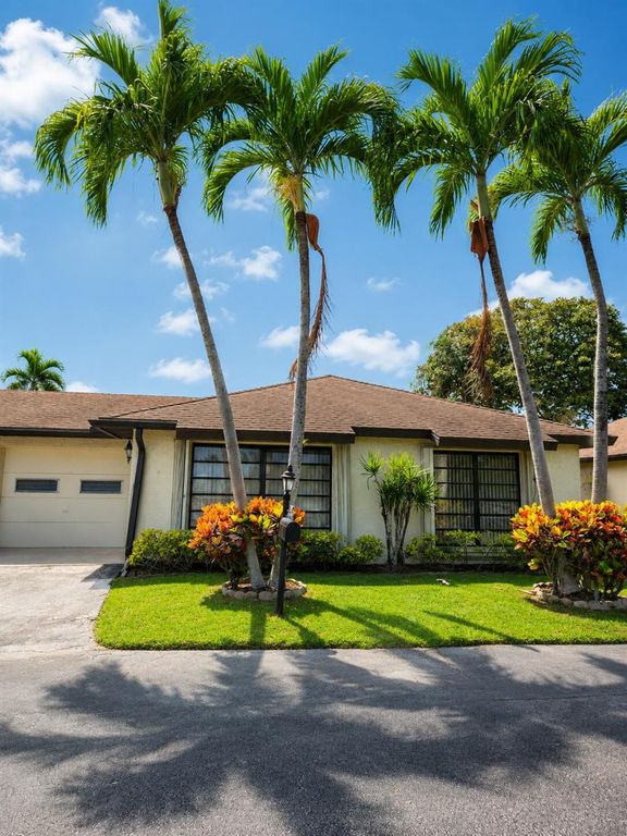 4763 Storkwood Terrace B, Boynton Beach, FL 33436
