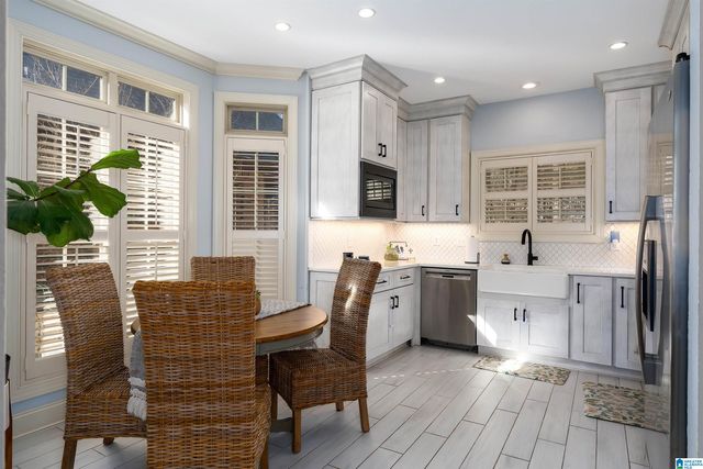 921 HADDINGTON DALE, Pelham, AL 35124