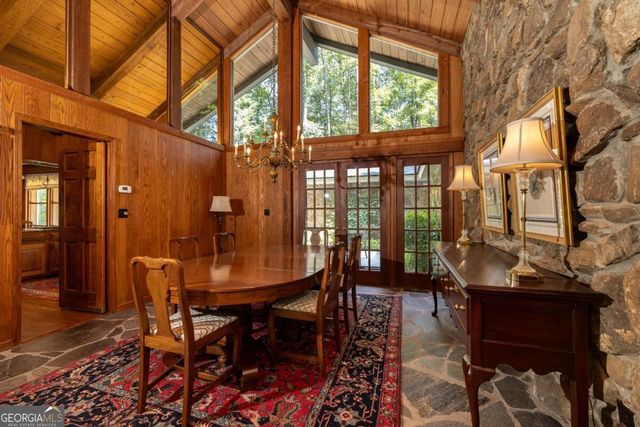 945 River Overlook Court, Sandy Springs, GA 30328
