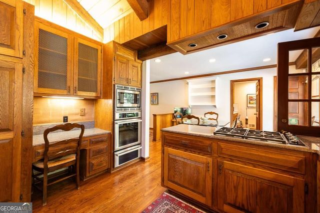 945 River Overlook Court, Sandy Springs, GA 30328