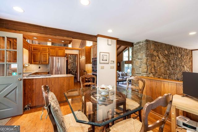 945 River Overlook Court, Sandy Springs, GA 30328
