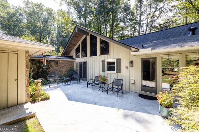 945 River Overlook Court, Sandy Springs, GA 30328