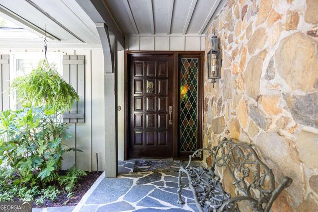 945 River Overlook Court, Sandy Springs, GA 30328