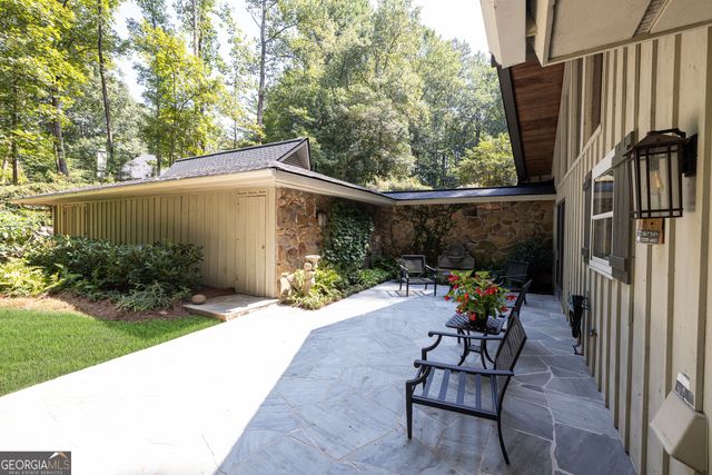 945 River Overlook Court, Sandy Springs, GA 30328