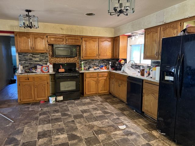 1202 W Tucker Boulevard, Arlington, TX 76013