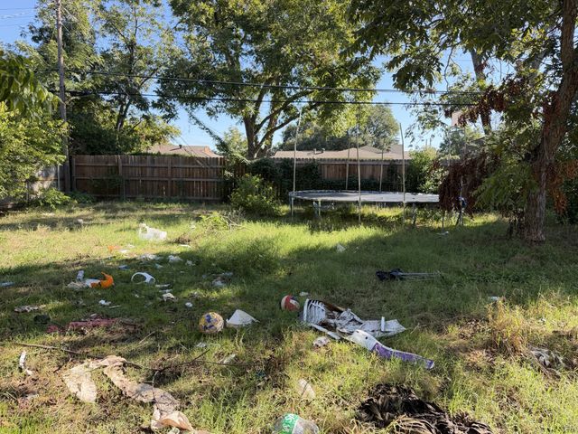 1202 W Tucker Boulevard, Arlington, TX 76013
