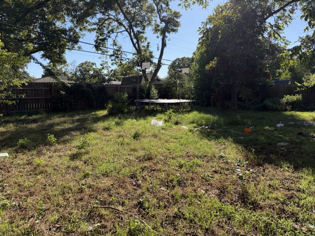 1202 W Tucker Boulevard, Arlington, TX 76013