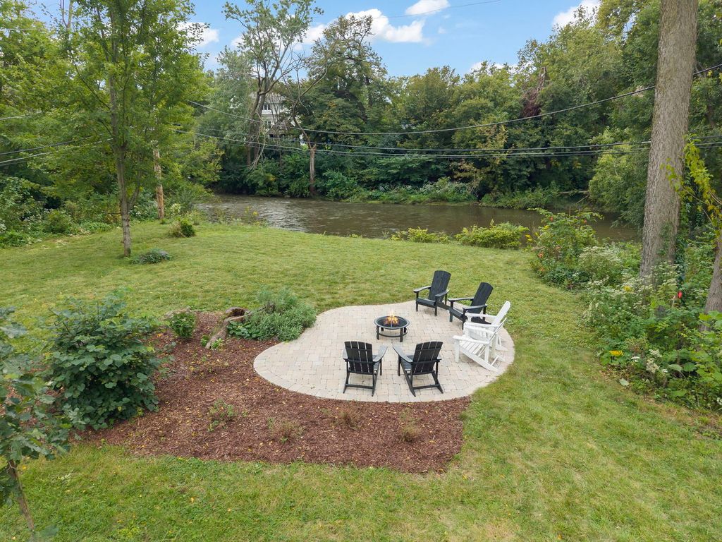 36 Golden Larch Court, Naperville, IL 60540 — photo 5