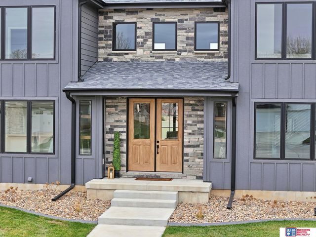 4727 Lambert Place, Columbus, NE 68601