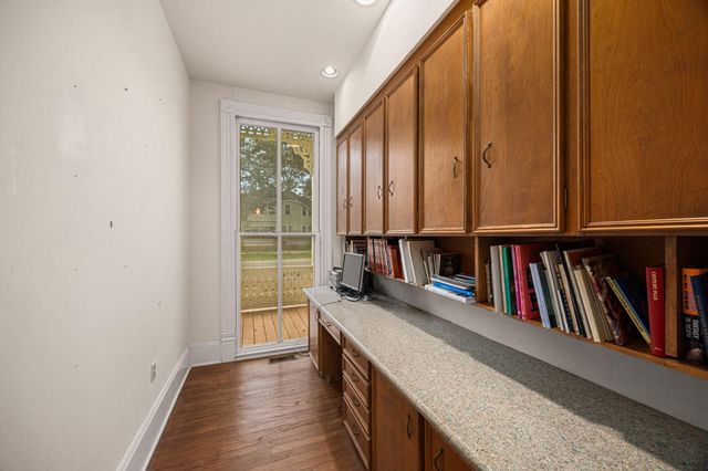 236 Preston Street, Columbus, TX 78934
