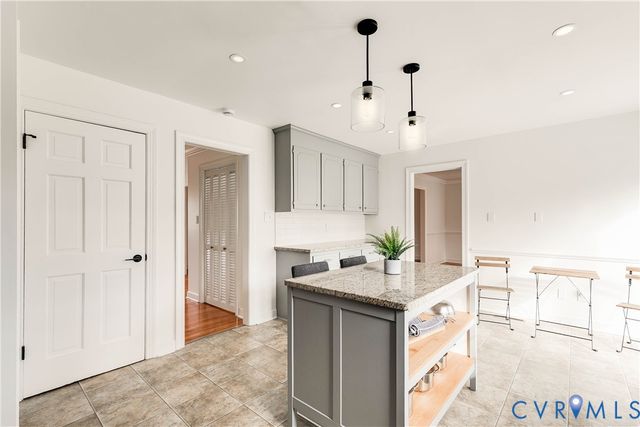 4013 Cresthill Rd, Chester, VA 23831