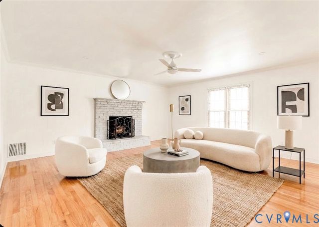 4013 Cresthill Rd, Chester, VA 23831