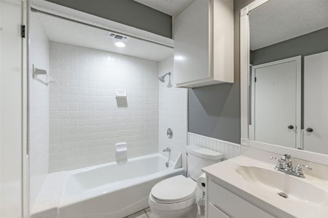 409 Hi There M, Horseshoe Bay, TX 78657