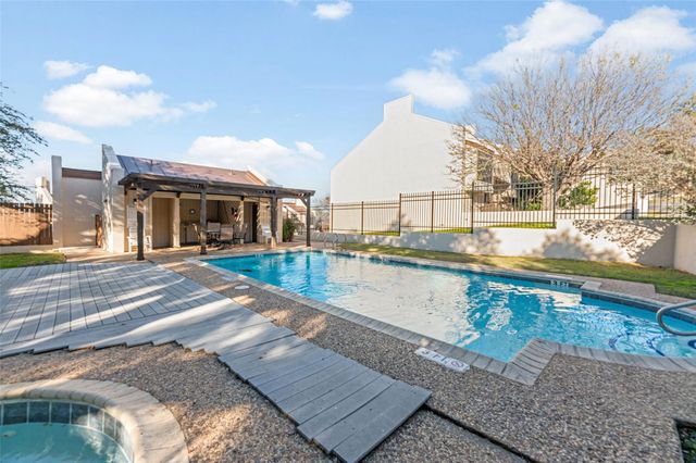 409 Hi There M, Horseshoe Bay, TX 78657