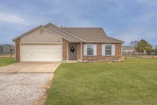 11827 Valley Avenue, Collinsville, OK 74021