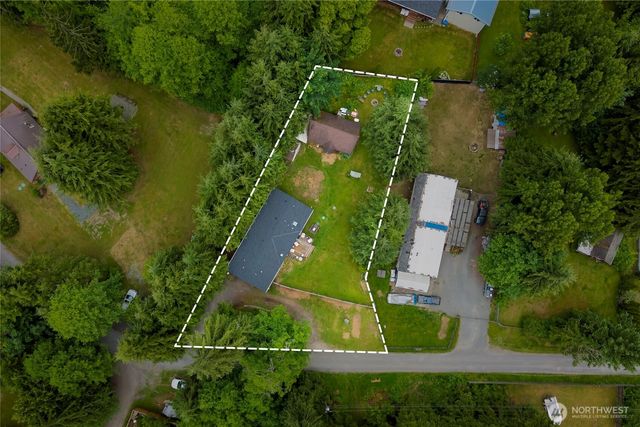 22221 S Forest Loop Road, Granite Falls, WA 98252